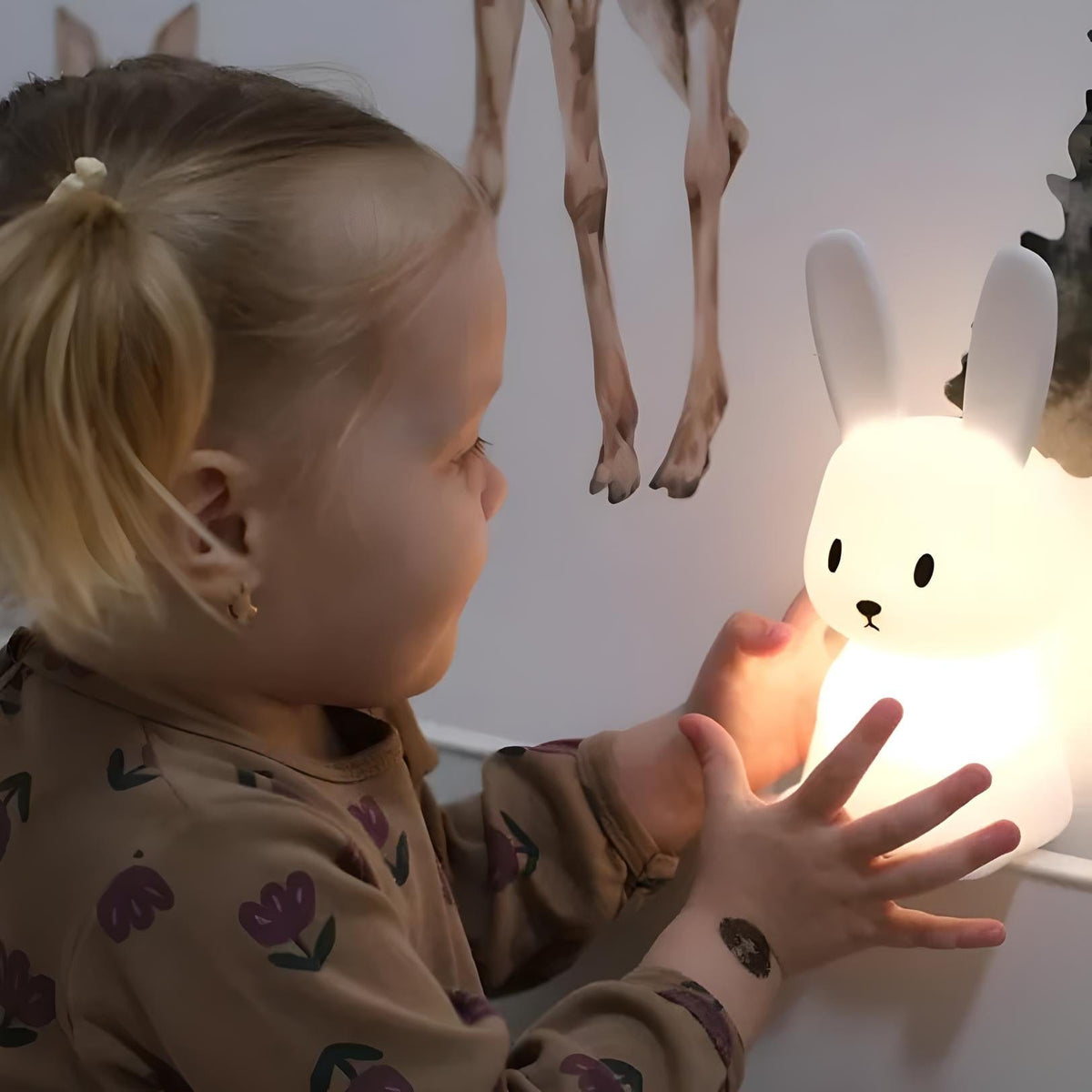 Veilleuse lapin multicolore silicone douce lumière enfant