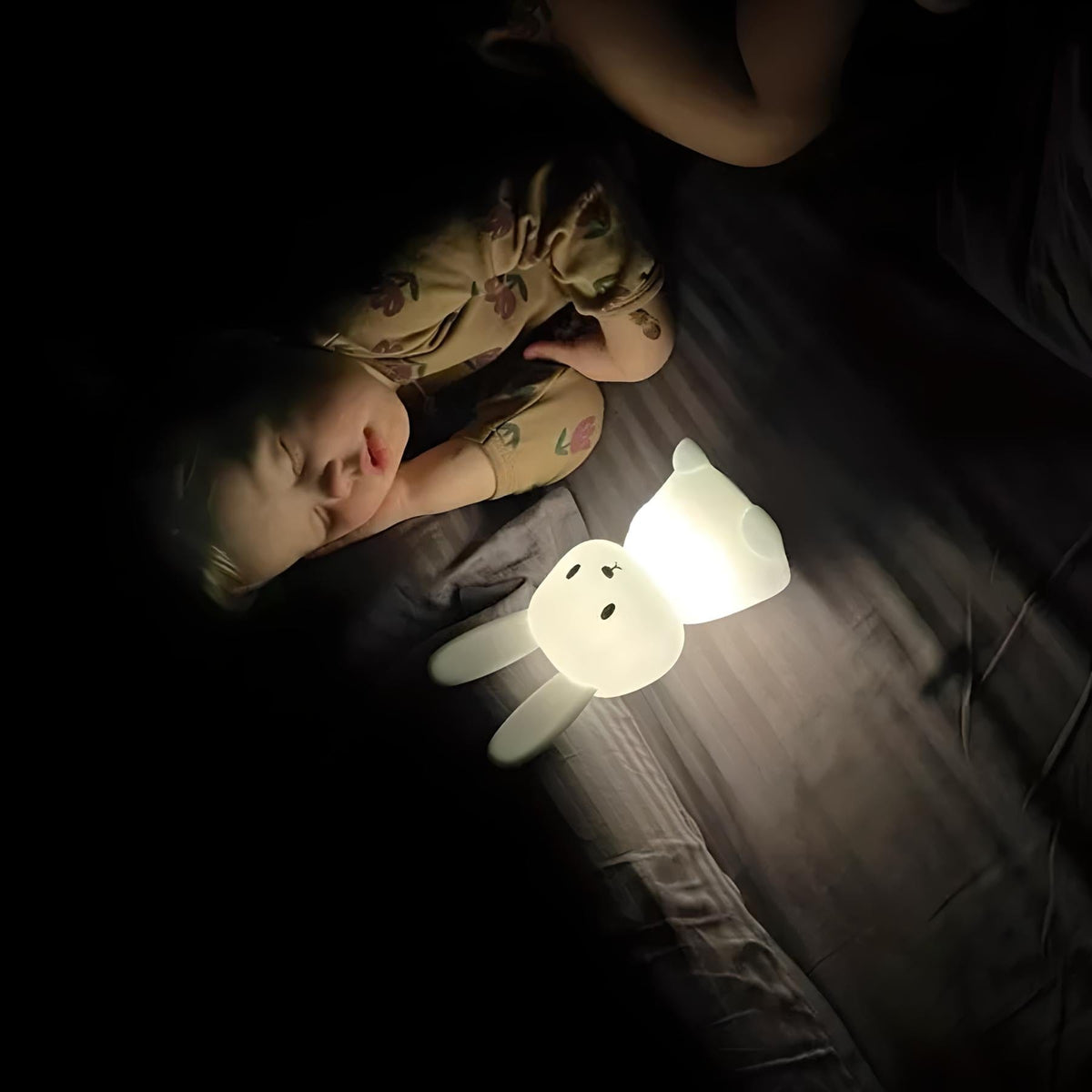 Veilleuse lapin multicolore silicone douce lumière enfant